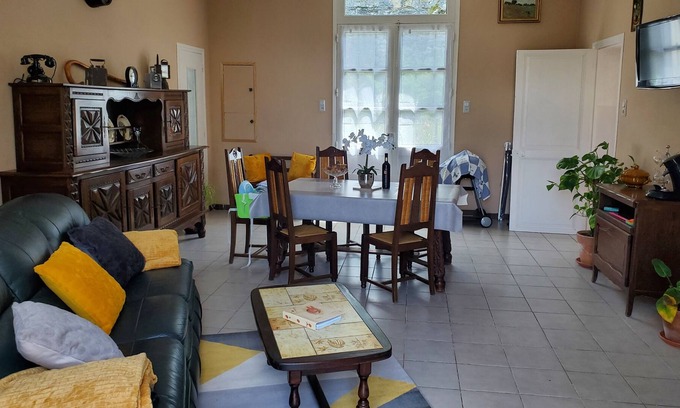 Gourdon Apartment | Stop at St Clair station. accepted animals