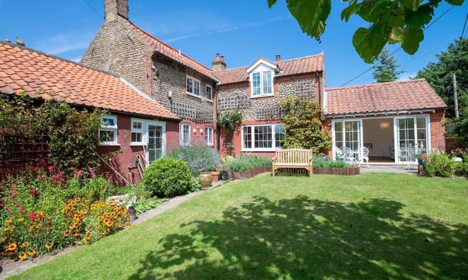 Langham House | Storm Cottage