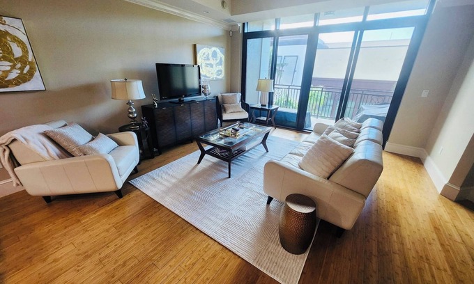 North Naples Condo | STRADA AT MERCATO NAPLES- LUXE 1 BEDROOM CONDO