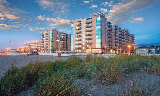 Seaside Gilbert District Resort | Stroll the famed Seaside Promenade!