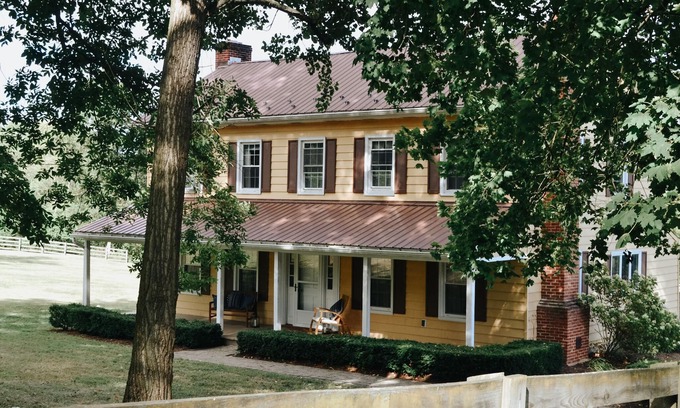 Mattawana House | Studebaker House - Streamside