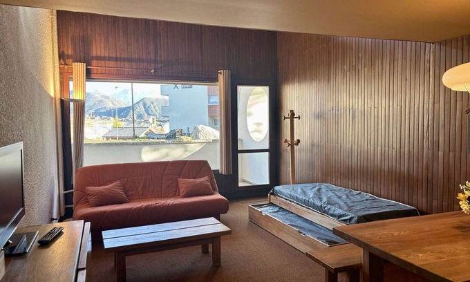 Cognet Apartment | Studio 6 ppl, 52m², ski-in/out, parking, Alpe d'Huez