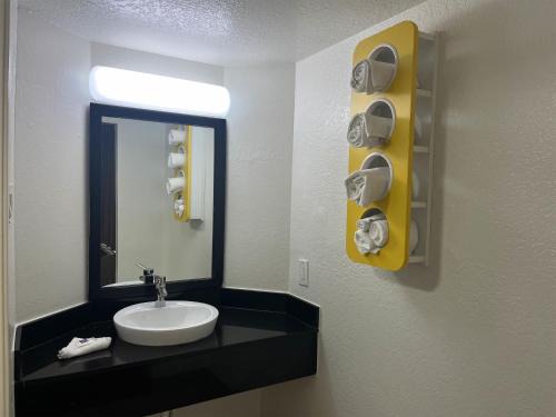 Euless Hotel | Studio 6 Suites Euless, TX – DFW West