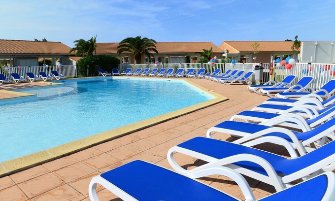 Salleles-d'Aude Apartment | Studio Abordable et Spacieux | Terrain de Tennis!