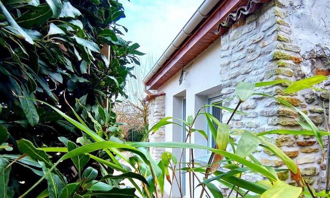 Marigny House | Studio, aire de loisirs avec piscine