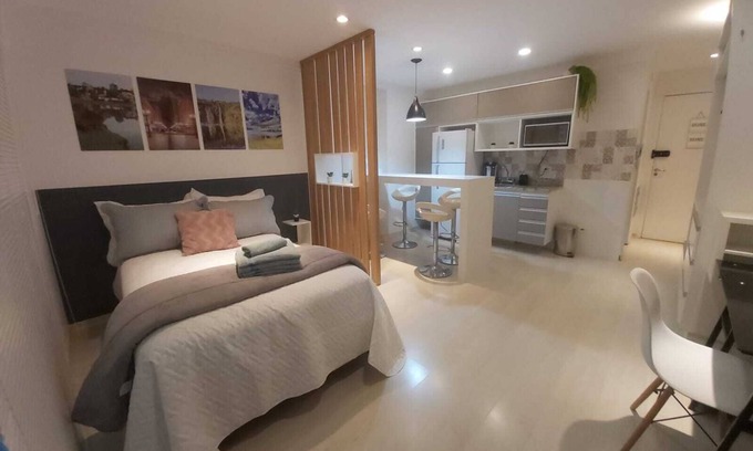 Matriz Apartment | Studio Apartamento Clube Piscina Aquecida e Academia no Centro Curitiba MID Home