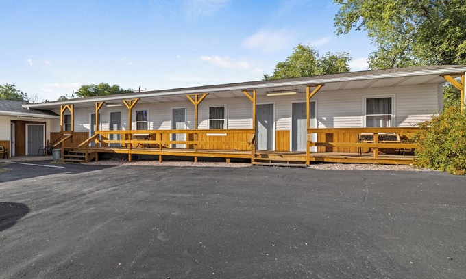 Moorcroft Apartment | Studio Apartment #1 In Moorcroft Wyoming Located Near Keyhole Lake