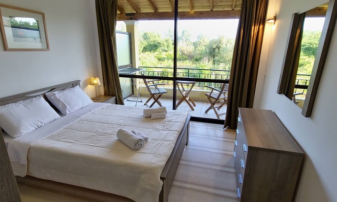 Melikia Apartment | Studio Apartment 'Alexandra Studio 11' with Private Balcony & Wi-Fi