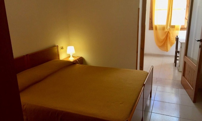 Chiesiola Apartment | Studio Apartment 'Falcone-Monolocale Basic 401' with Sea View, Wi-Fi and Air Conditioning