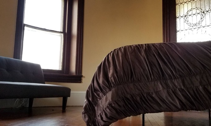 Langhorne Apartment | Studio Apartment in Victorian Mansion.