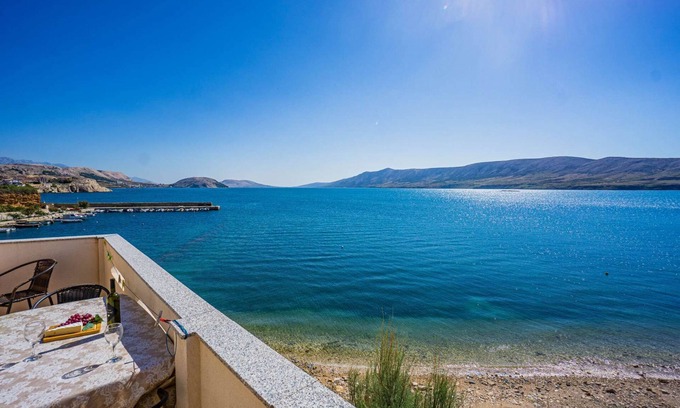 Kustici Apartment | Studio-Apartment with balcony and sea view