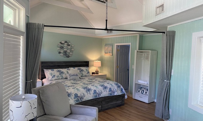 Buxton Apartment | Studio Apt on Soundfront King Bed Huge Walkin Shower