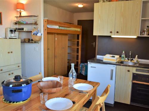 Risoul Apartment | Studio Cabine à Risoul 1850 - Calme, Parking Gratuit, Animaux Bienvenus - FR-1-330-505