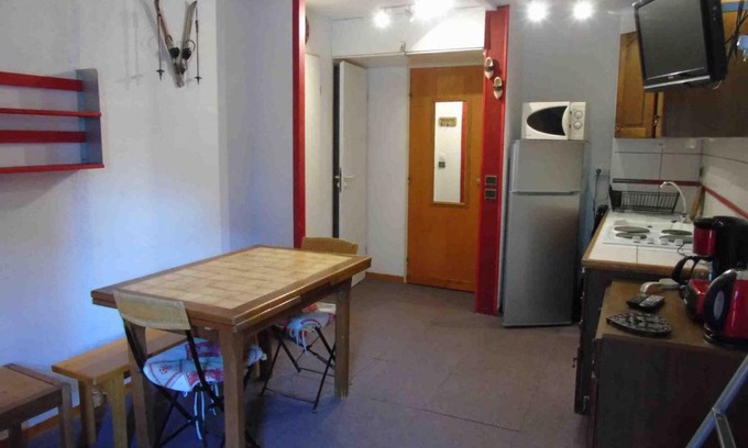 Valfrejus Apartment | Studio cabine près télécabine, wifi, parking, 4 pers - FR-1-561-68