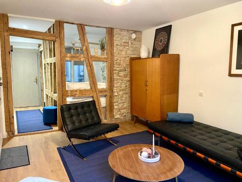 Historic Center Apartment | Studio Cathédrale