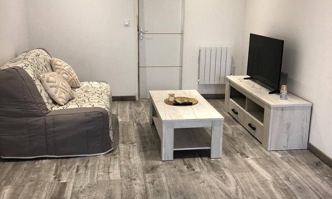 Montceau-les-Mines Apartment | Studio Centre Ville