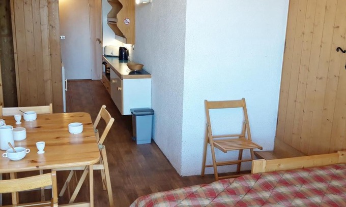 Arc-1800 Apartment | Studio Charvet 4 Pers, Balcon, Pied des Pistes, Parking, Ascenseur - FR-1-346-471