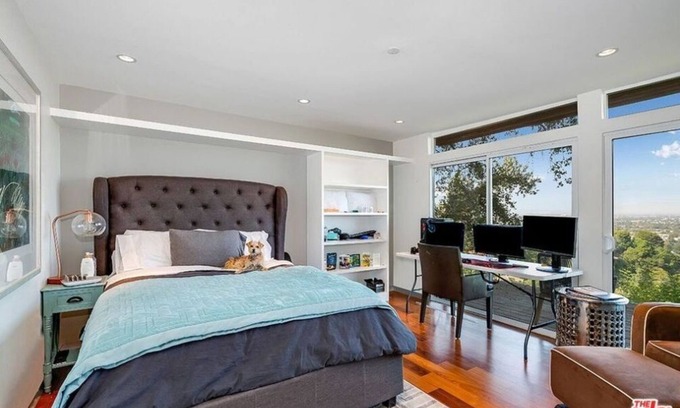 Studio City House | Studio City VIEWS VIEWS in the hills modern estate remodeled furnished ready for