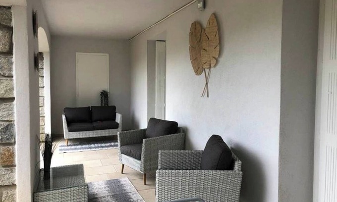 Calvi Villa | STUDIO CLIM. 22m2 + Terrace 18m2 DRC 10min walk to beach 5min drive