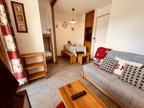 Vallandry Apartment | Studio cosy 4 pers avec balcon, proche pistes et centre. Animaux admis. - FR-1-757-129