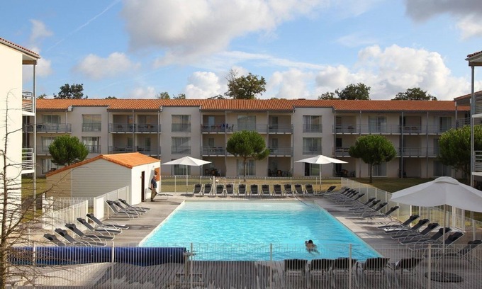 Lagord Apartment | Studio cosy au calme | Centre bien-être & piscine