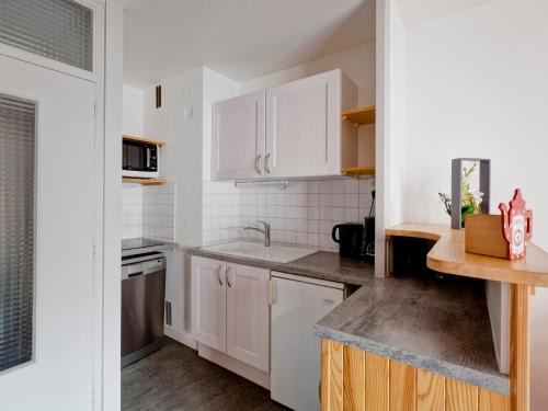 Brides-les-Bains Apartment | Studio cosy pour 2 au centre de Brides-les-Bains, proche thermes et télécabine - FR-1-512-107