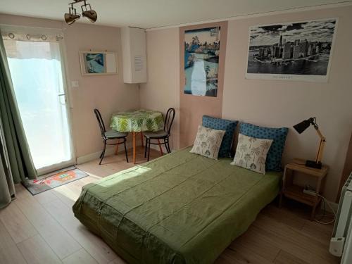 Saint-Assiscle House | Studio cosy, tout équipé, WI-FI