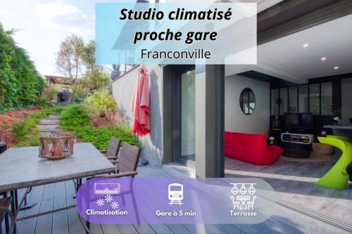 Franconville Apartment | Studio de 40m2 avec terrasse privée, gare à 5 min
