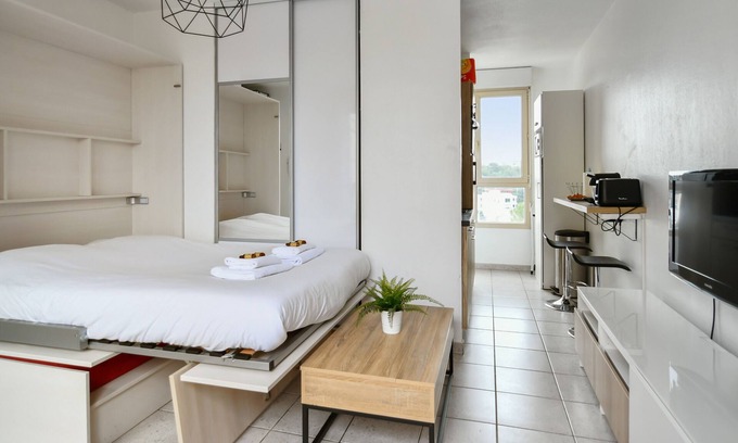 La Lironde Apartment | Studio Doris - Welkeys