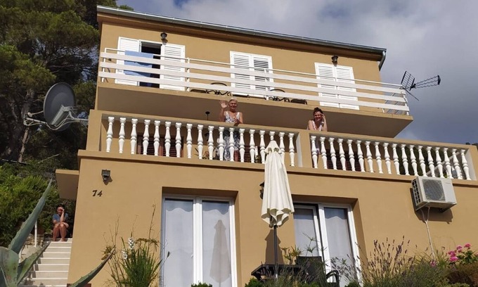 Sobra Apartment | Studio flat with air-conditioning Sobra, Mljet (AS-18465-a)