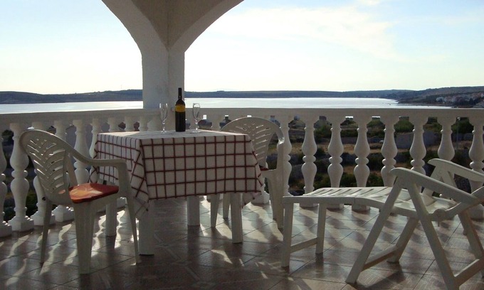 Kustici Apartment | Studio flat with terrace and sea view Kustići, Pag (AS-6392-a)