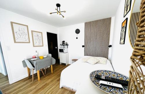 Saint-Gilles-Croix-de-Vie Apartment | Studio Centre-Ville "O Vintage"