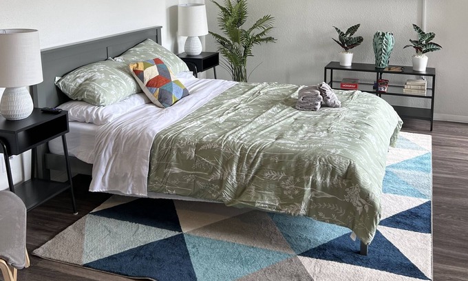 North Austin Civic Association Apartment | Studio in Austin, TX: Gym, Pool, Near Attractions