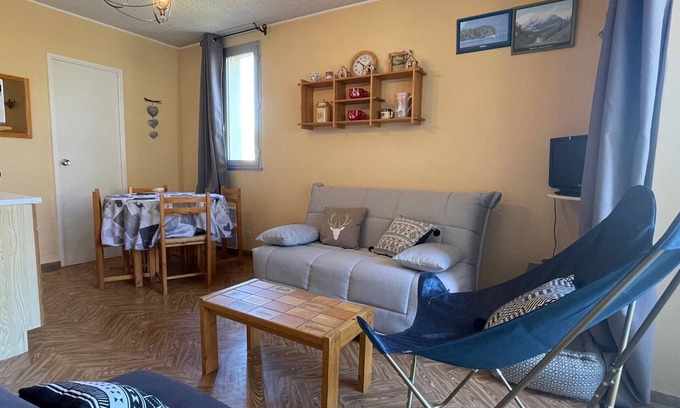 Le Sauze Apartment | Studio in Sauze with balcony, sleeps 4, parking