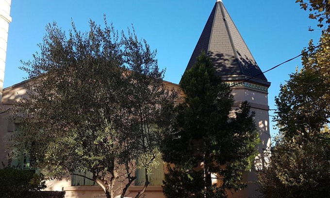 Lamalou-les-Bains Apartment | Studio lumineux avec balcon à 50m des Thermes - Animaux acceptés, Wifi, options confort disponibles - FR-1-451-176