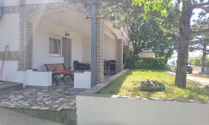 Klenovica Apartment | Studio mit Klimaanlage und Terrasse