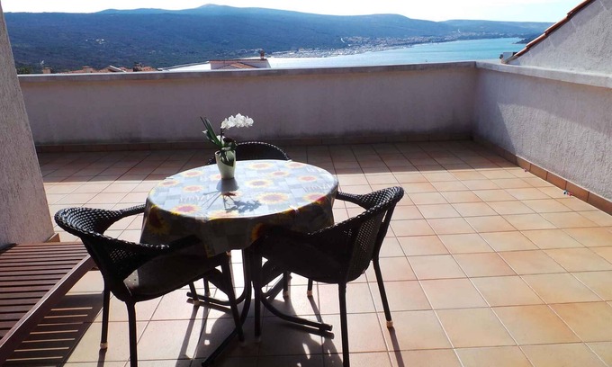 Kornic Apartment | Studio mit Terrasse und Meerblick