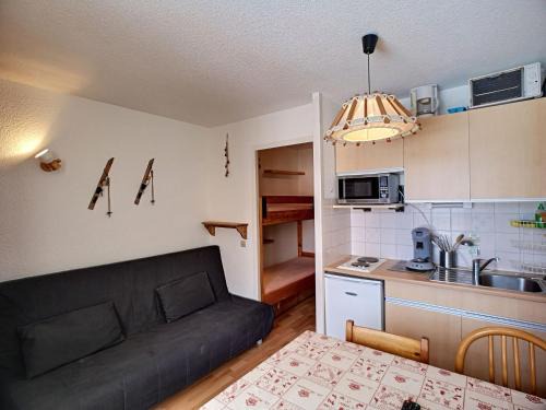 Les Bruyeres Apartment | Studio montagne 3 pers aux Menuires, ski aux pieds - FR-1-178-305