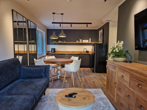 Opole Apartment | Studio na Wyspie Pasieka
