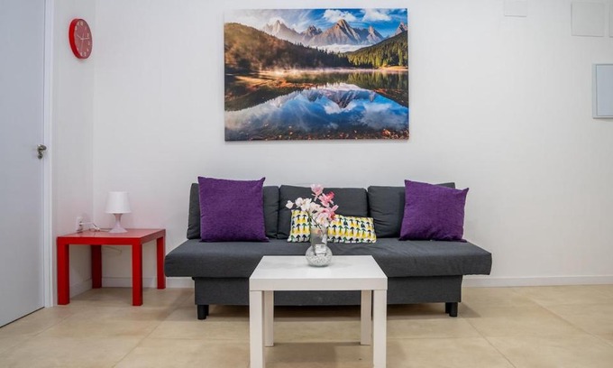 Cerro - El Molino Apartment | Studio New Complete Metro Supermarkets