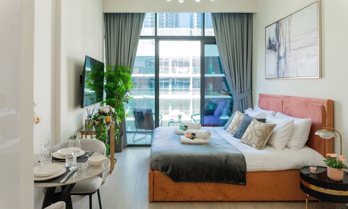Nad Al Sheba Apartment | Studio next Dubai Mall with pool