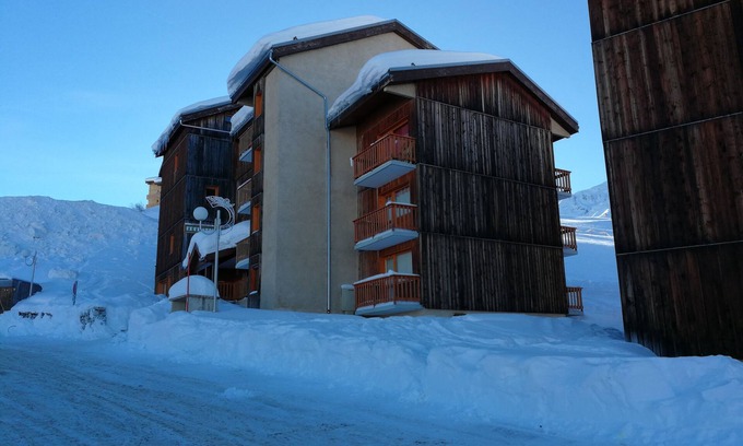 Plagne Centre Apartment | Studio Plagne Village 73210 Meublé de tourisme 1 étoile et 3 cristaux Paradiski