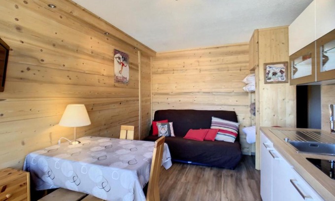 La Toussuire Apartment | Studio rénové 2 étoiles, 4 pers, parking, La Toussuire - FR-1-417-112