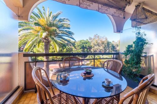 Villeneuve Loubet Beach Apartment | Studio Riviera de Bahia