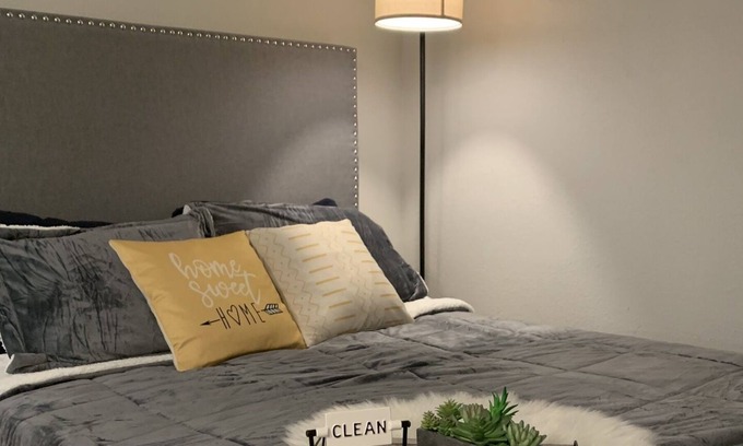 Clarksville Apartment | Studio space in the heart of Downtown
