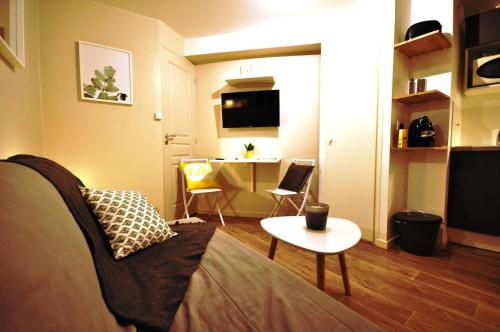 Saint-Etienne Apartment | Studio tiny et cosy quartier St Etienne