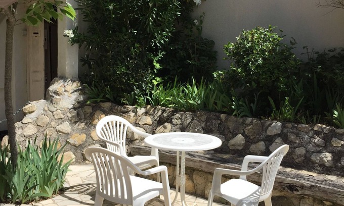 Allegre Les Fumades Apartment | Studio Type B for 4 people