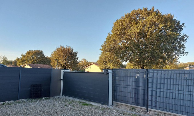 Le Teich Apartment | Studio with exterior in Le Teich