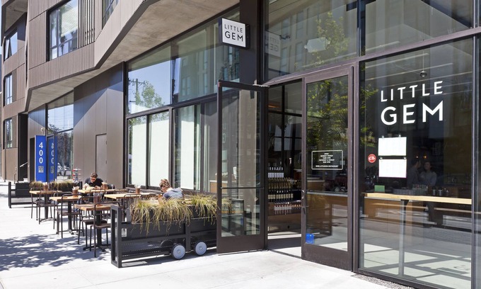 Civic Center Condo | Studio with Gym and Parking - San Francisco Life Real Estate