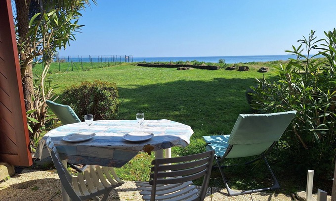 Saint-Jacques Apartment | Studio with sea view and direct access to Kerfontaine beach, Rhuys peninsula.
